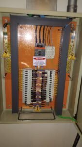 QUADRO ELÉTRICO DE DISTRIBUIÇÃO