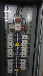 QUADRO ELÉTRICO DE DISTRIBUIÇÃO INDUSTRIAL (CCM)