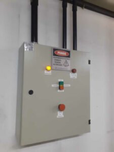 QUADRO DE COMANDOS ELÉTRICOS